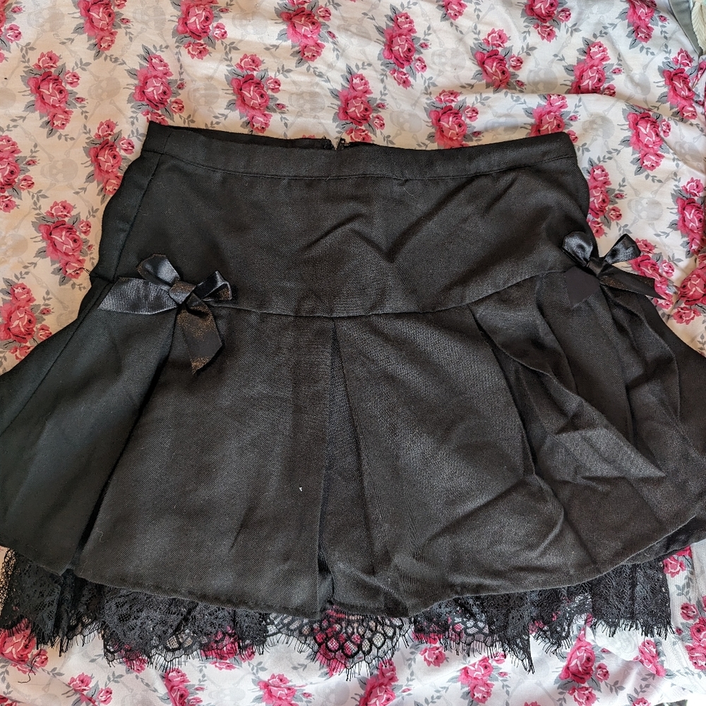 Black mini skirt